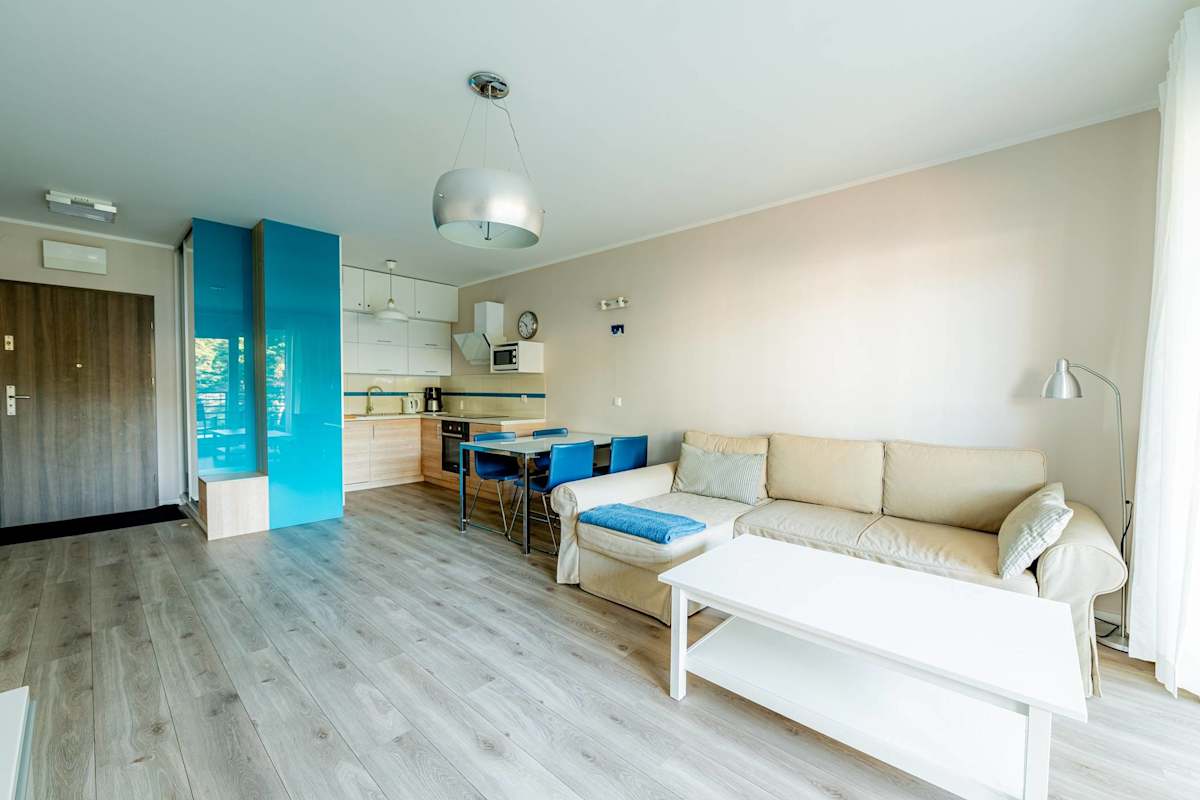 Pogorzelica Wojska Polskiego 7D | Beige and Blue Apartment | Parking | Close to the Beach | Furnished Balcony — Pogorzelica, West Pomerania — vacation rental
