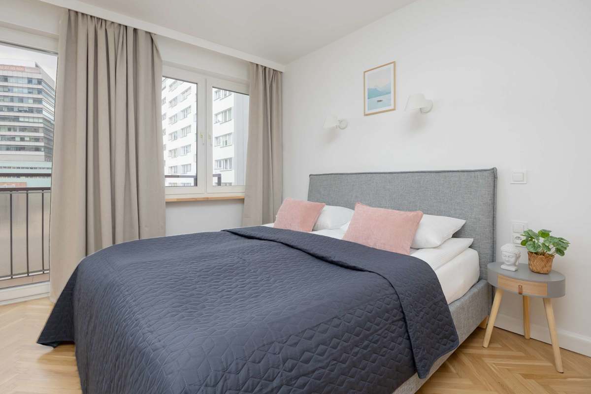 Chmielna 100 | Comfortable Studio | Warsaw | Balcony — Warszawa, Mazovia — vacation rental