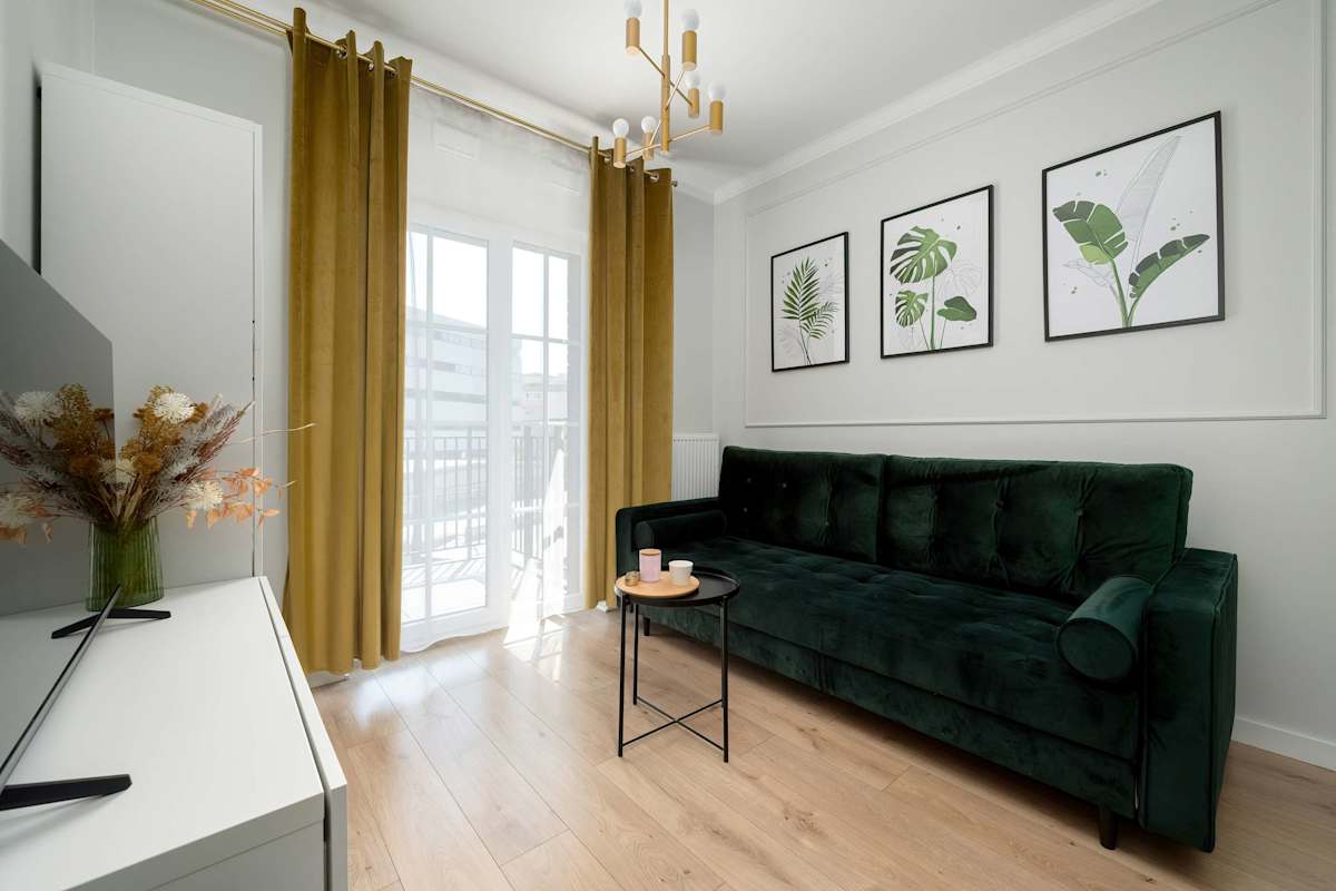 Pl. Jana Pawła II 19 | Wrocław | Dark Green Apartment | Center | Desk | Balcony — Wrocław, Województwo dolnośląskie — vacation rental