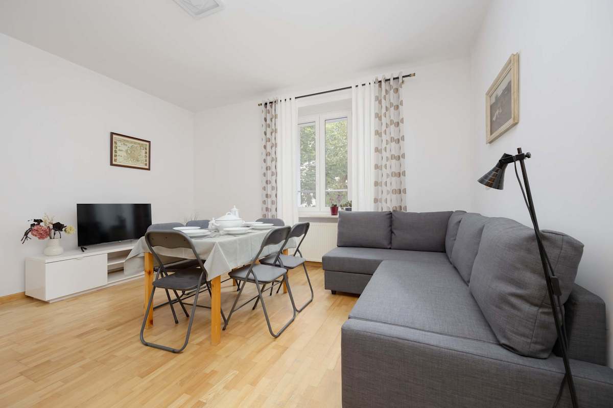 Kamionkowska 7 | Warszawa | Family Apartment | Desk | Bathtub — Warszawa, Mazovia — vacation rental