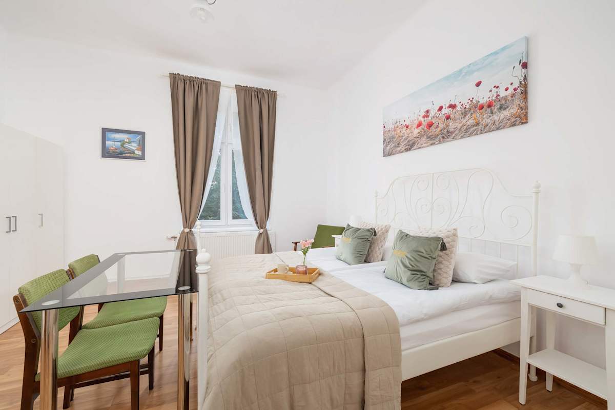 Dietla 48 | Krakow | Family Apartment | Desk | City Center