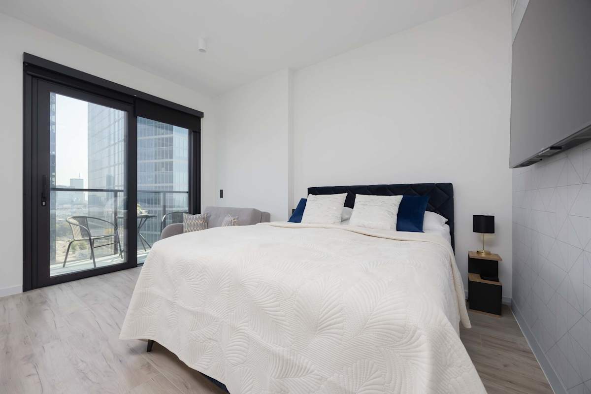 Prosta 69D | Warsaw | Modern Studio | Parking — Warszawa, Województwo mazowieckie — vacation rental
