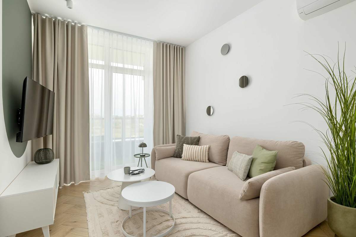 Pistachio Ku Morzu 1C Sianożęty | Bright Apartment with Seasonal Pool | Terrace & Air Conditioning | Apartment Near the Beach — Kołobrzeg, Województwo zachodniopomorskie — vacation rental