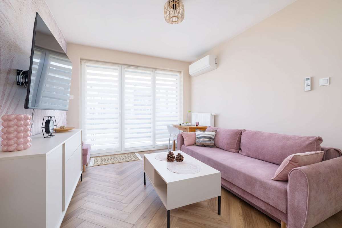 Poezji 16B | Gliwice | Modern Apartment | Air Conditioning | Workspace | Balcony