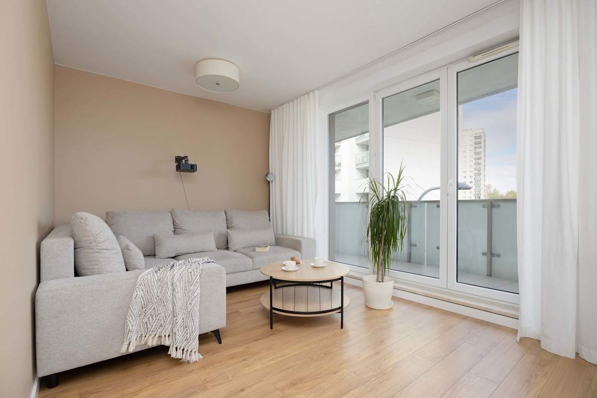 Wita Stwosza 48 | Warsaw | Spacious Apartment with Parking Balcony | Next to Metro — Warszawa, Województwo mazowieckie — vacation rental