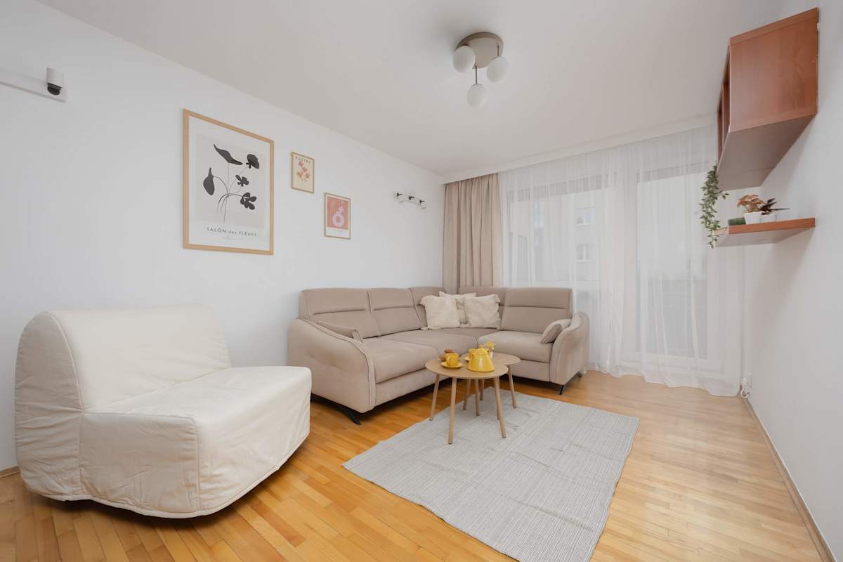 Wandy 14 Warsaw | Spacious Air-conditioned Apartment with Balcony | Close to PGE Narodowy — Warszawa, Województwo mazowieckie — vacation rental
