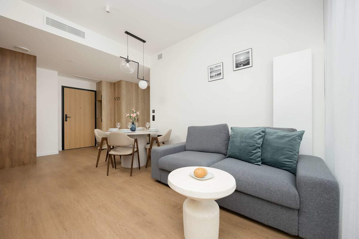  Prosta 69D Warsaw | Comfortable Apartment | Air Conditioning | Ideal for Remote Work — Warszawa, Województwo mazowieckie — vacation rental