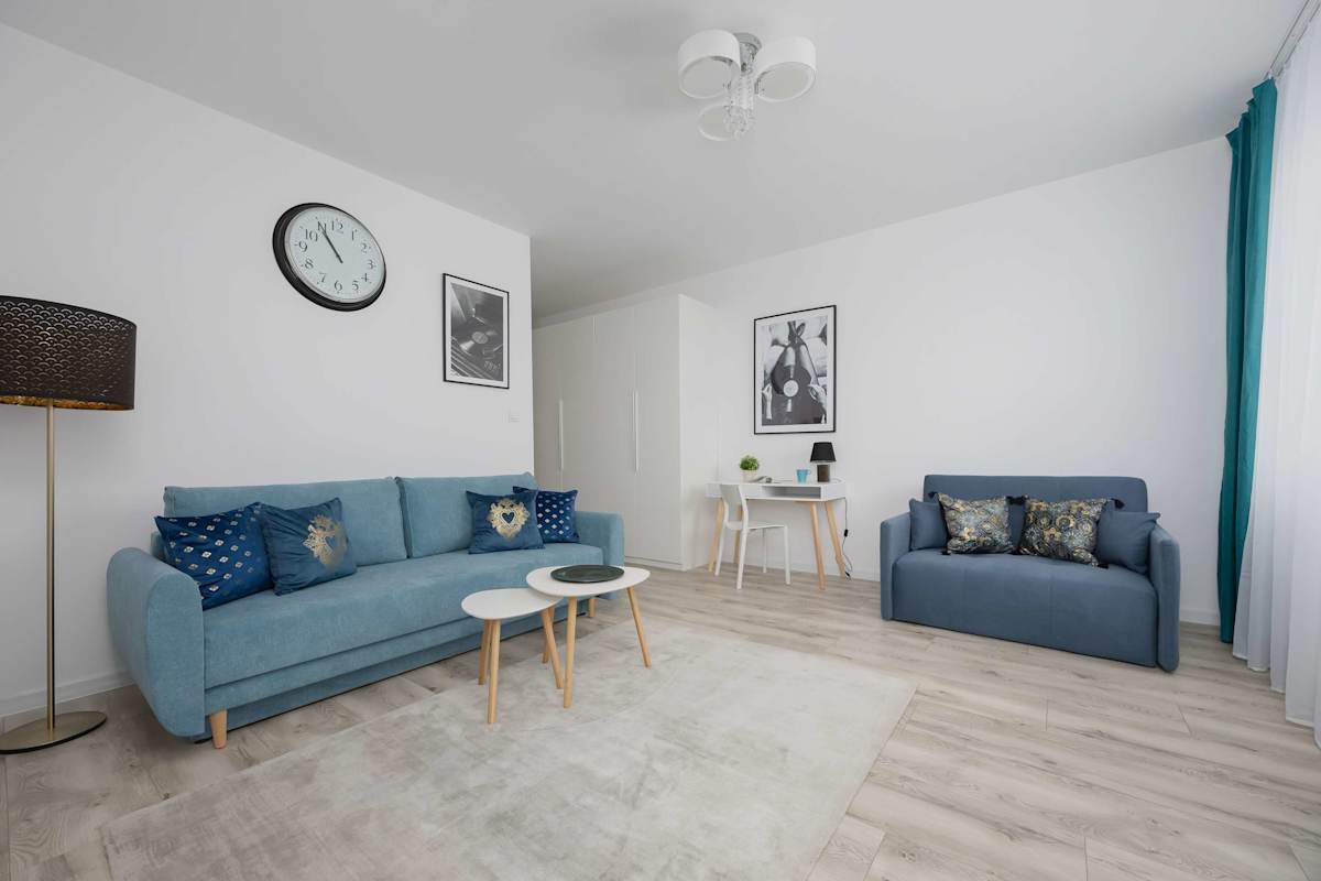 Posag 7 Panien 18 Warszawa | Blue Apartment with Desk and Parking — Warszawa, Województwo mazowieckie — vacation rental