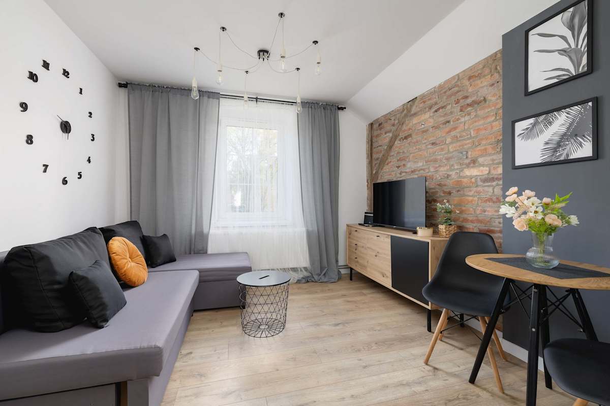 Betonowa 4 Czeladź | Brick Cozy Apartment | Remote Work — Czeladź, Województwo śląskie — vacation rental