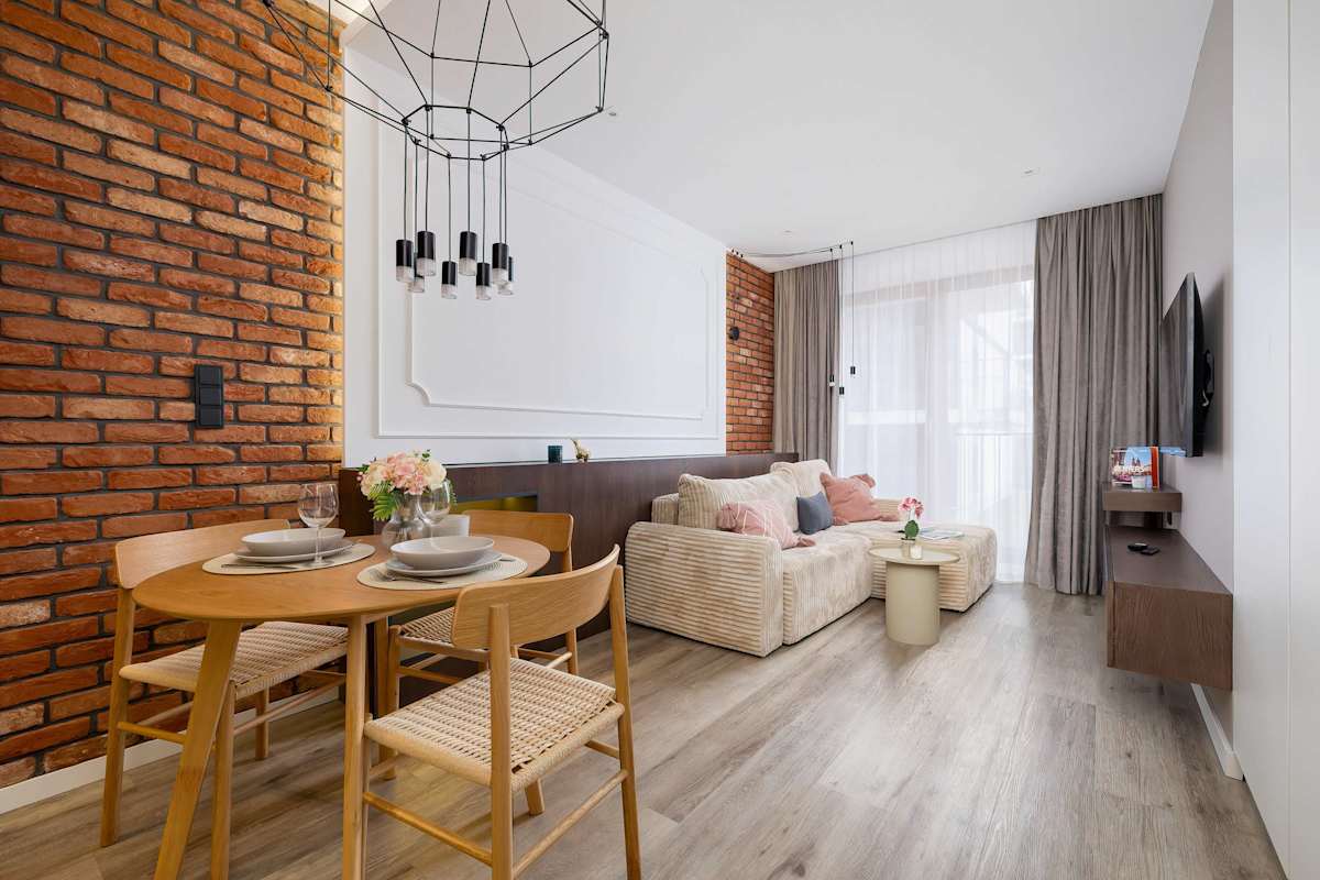 Rakowicka 22 Cozy apartment with Brick Accents and a Balcony — Kraków, Lesser Poland — vacation rental