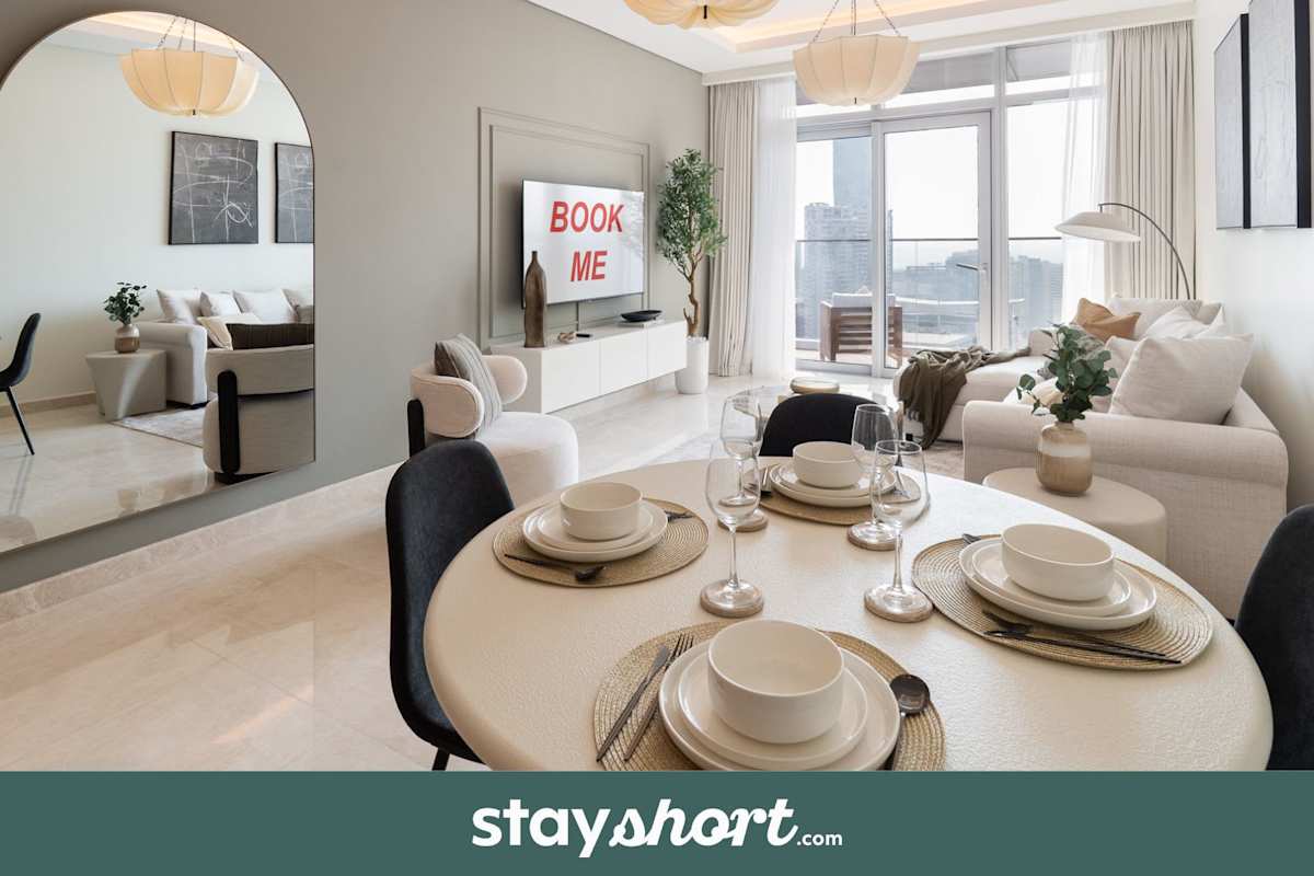 Free housekeeping visits during your stay - StayShort - Luxury 3-Bedroom Downtown Dubai Retreat with Balcony & Skyline Views