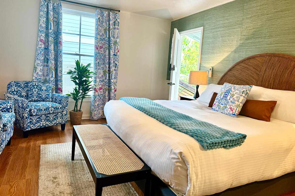 Swank Boutique Suites | Double Shower