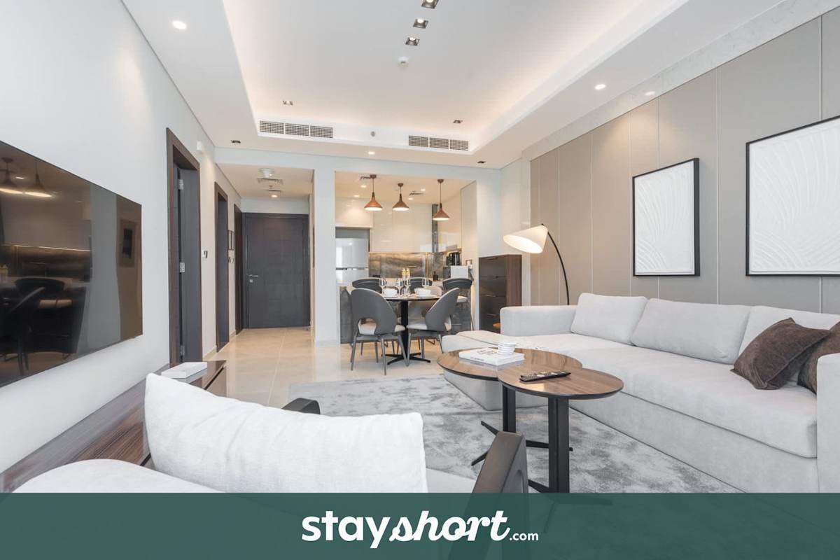 Free housekeeping visits during your stay - StayShort - 1 Bedroom in Nobles Tower with Burj Khalifa Views