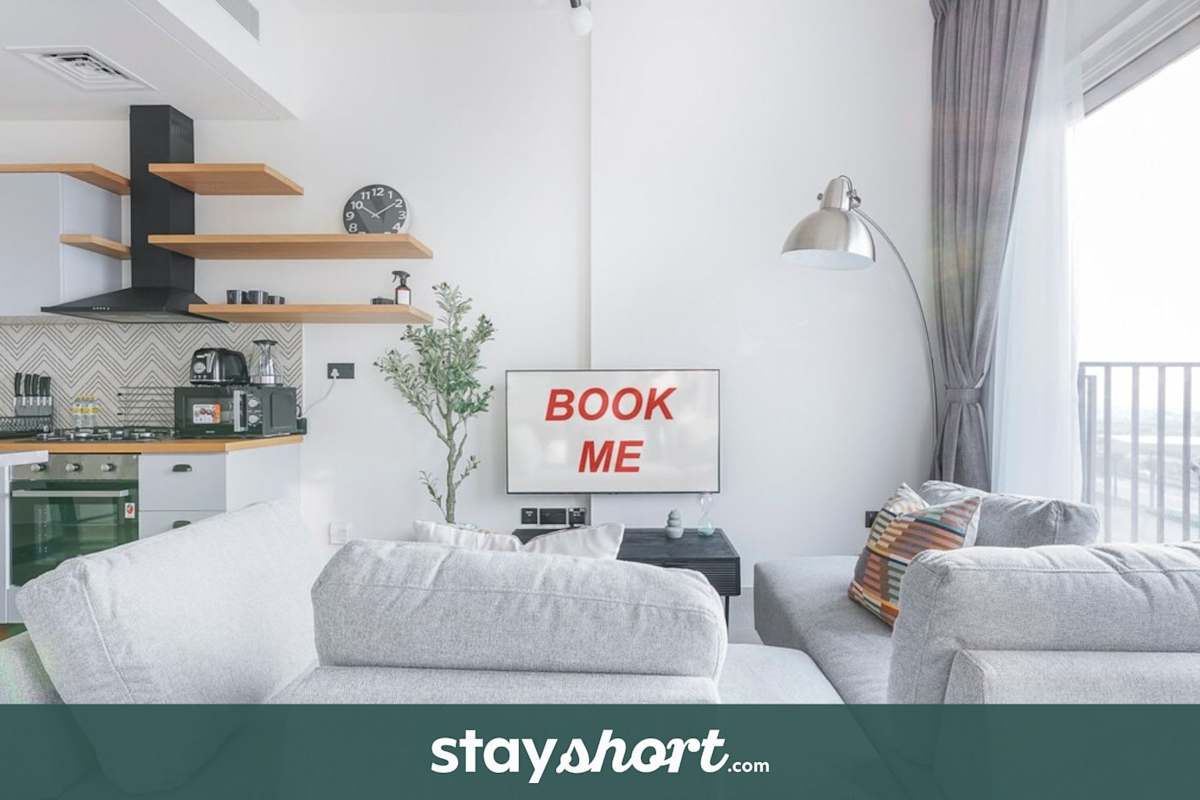 StayShort - Stylish Studio Apartment at Collective Tower