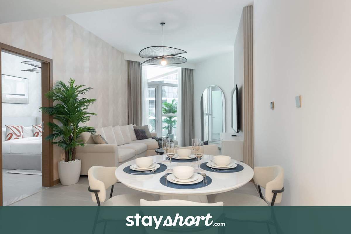 StayShort - Spectacular 1-Bedroom in Business Bay for 4