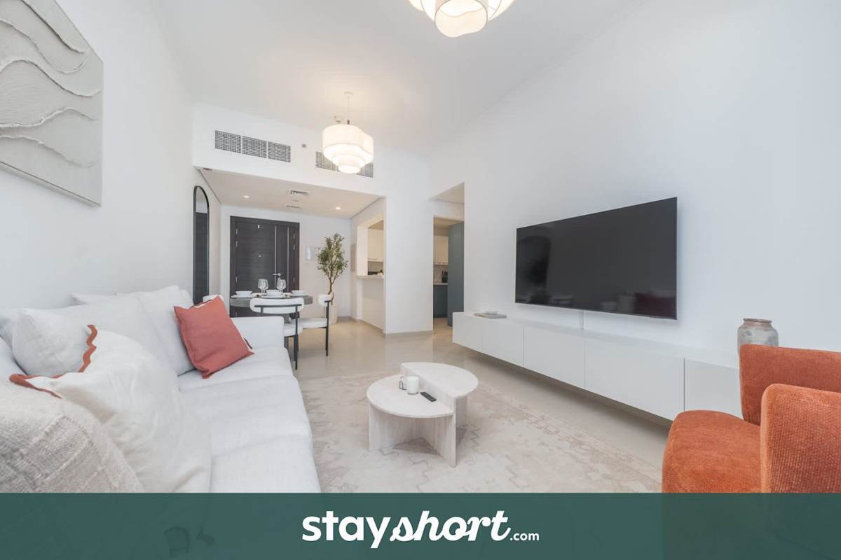StayShort - Spacious Marina Stay for 6 with Canal Views