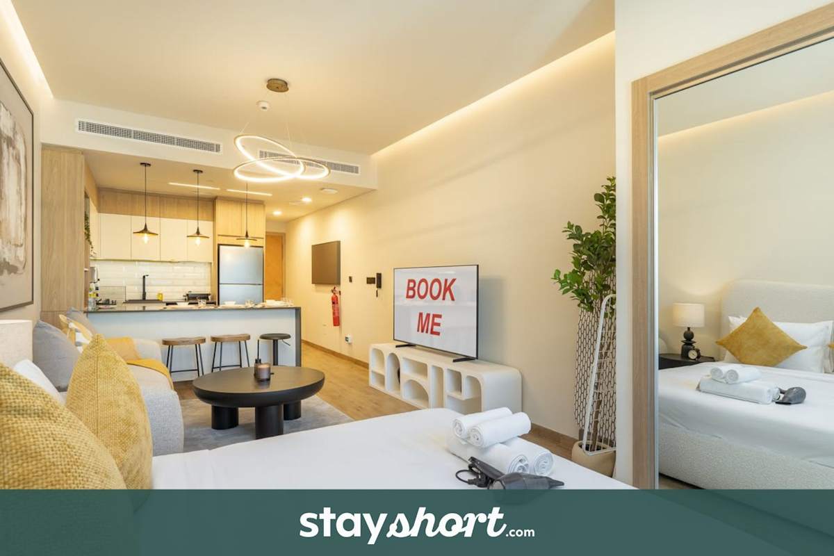 StayShort - Elegant JVC Retreat - Timeless Comfort for 2