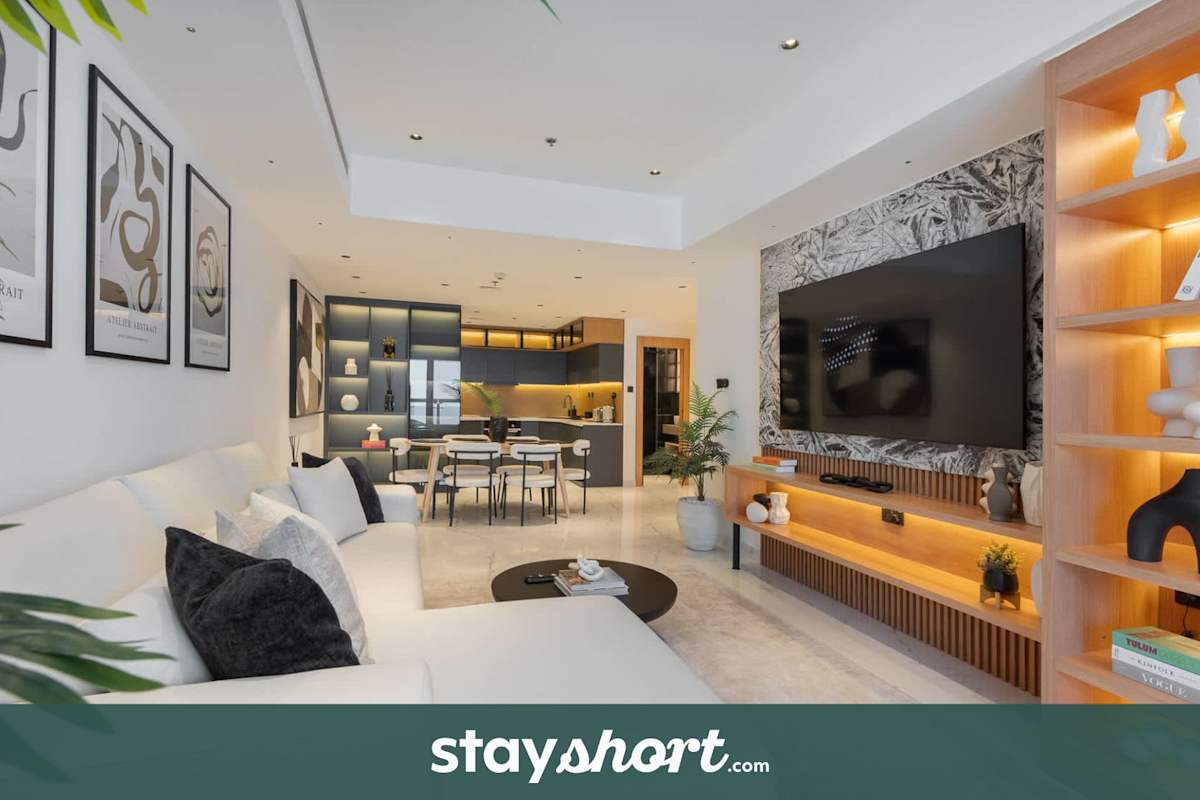 Free housekeeping visits during your stay - StayShort - Luxurious 2-Bedroom Apartment perfect for families in Dubai Marina