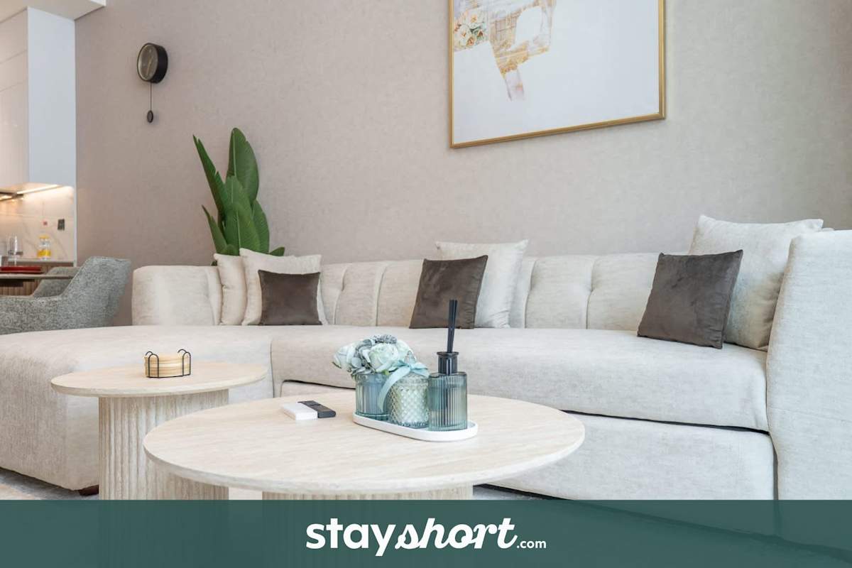 Free housekeeping visits during your stay - StayShort - Spacious 1 bed in JVC that sleeps 4!