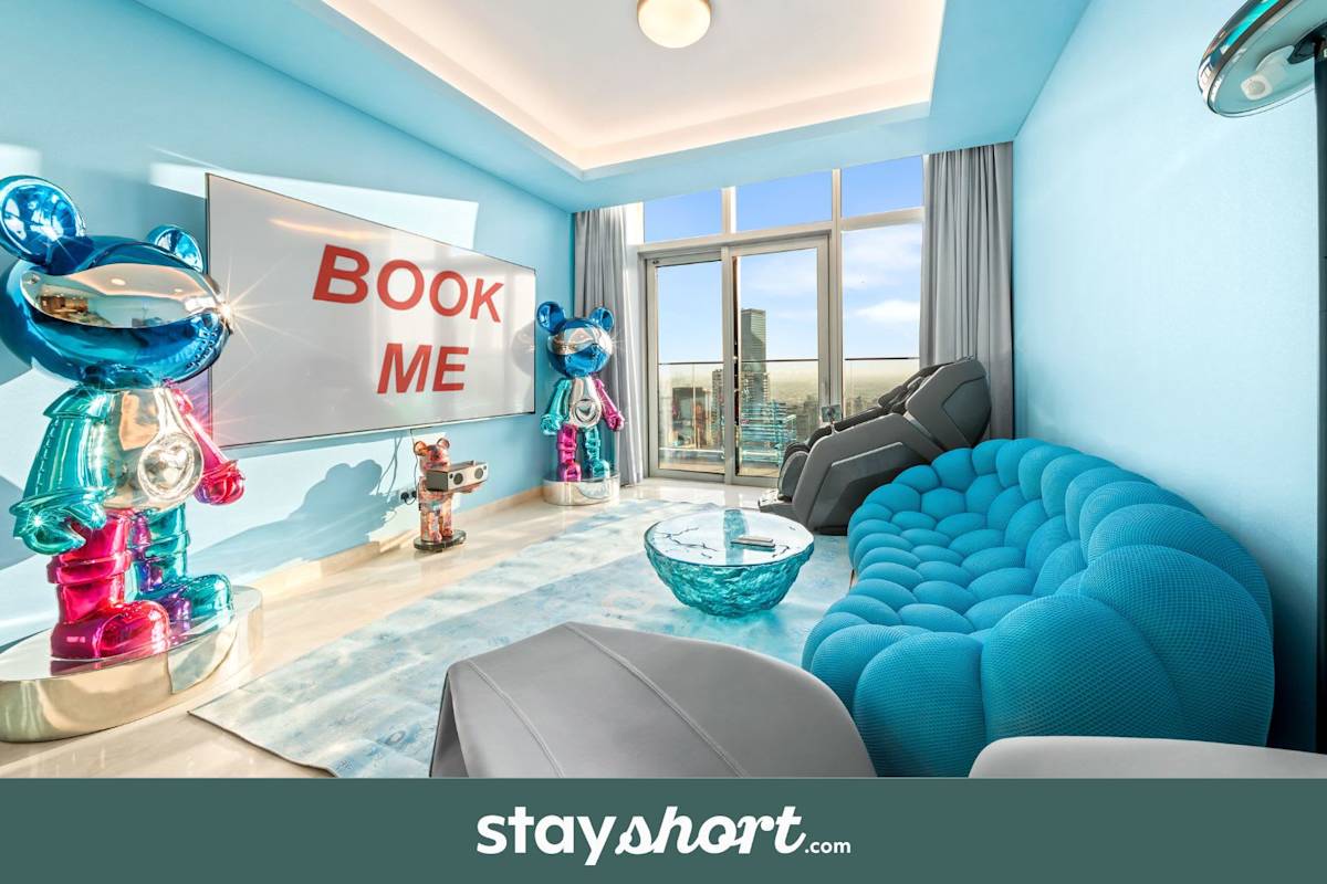 Free housekeeping visits during your stay - StayShort - Stunning Art Deco 2BR Downtown Stay Canal Views Sleeps 4