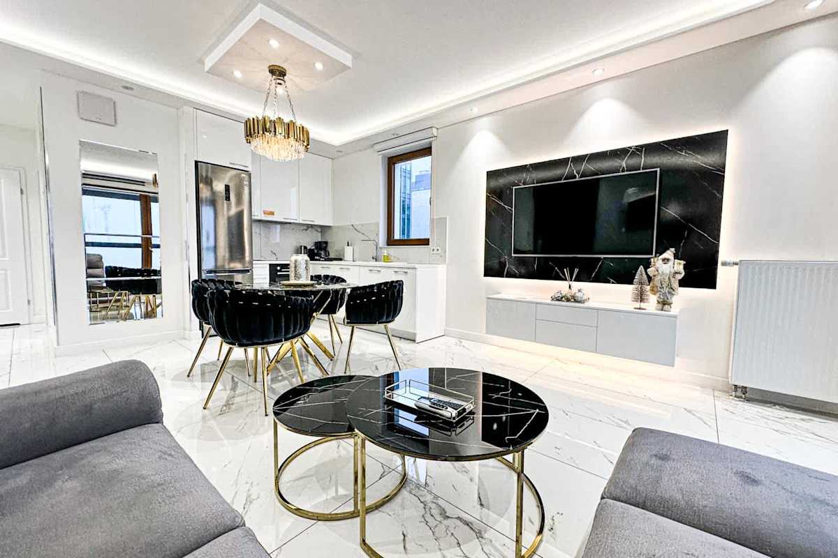 Karolkowa 28 | Luxury Apartment | Balcony
