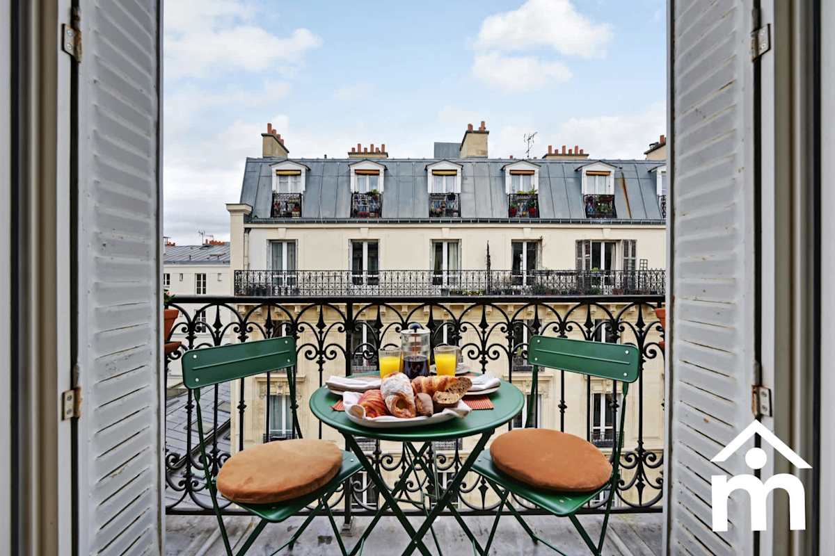 Marais 2B with Balcony by Melvane Luxury