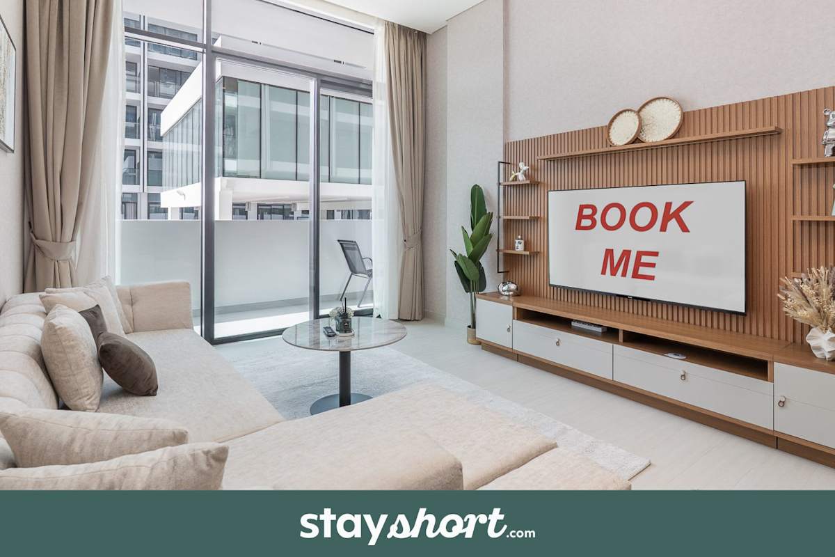 Free housekeeping visits during your stay - StayShort - JVC apartment Sleeps 4 with Pool and Gym