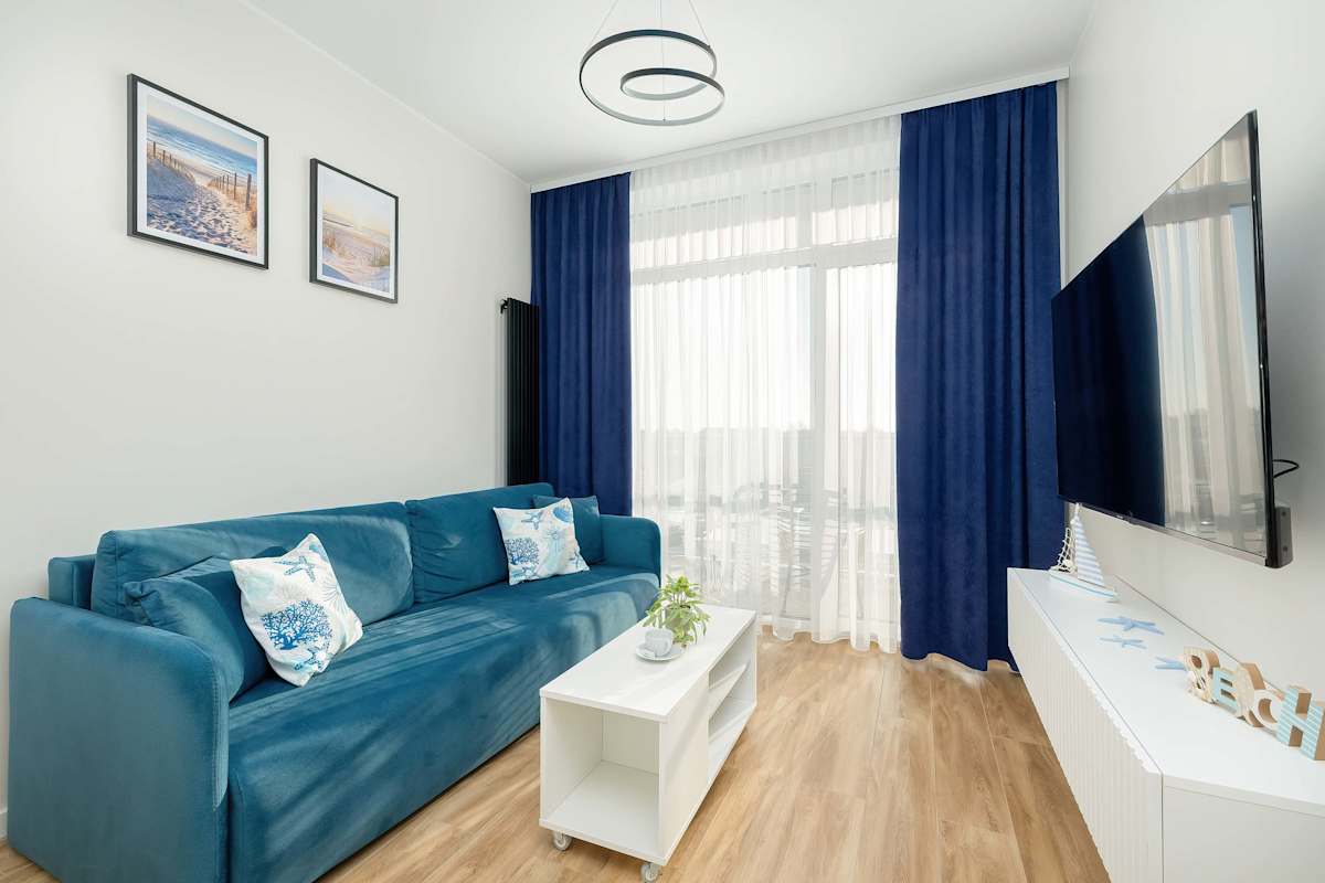 Ku Morzu 1D Sianożęty | Blue and Beige Apartment with Seasonal Pool, Parking and Balcony