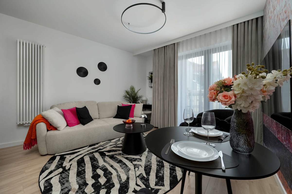 Janickiego 2 Wrocław | Air Conditioned Apartment in Center with Bathtub