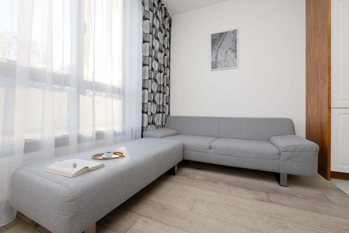 Obrzeżna 1F Warsaw | Spacious Apartment Near the Airport | Parking | Remote Working — Warszawa, Województwo mazowieckie — vacation rental
