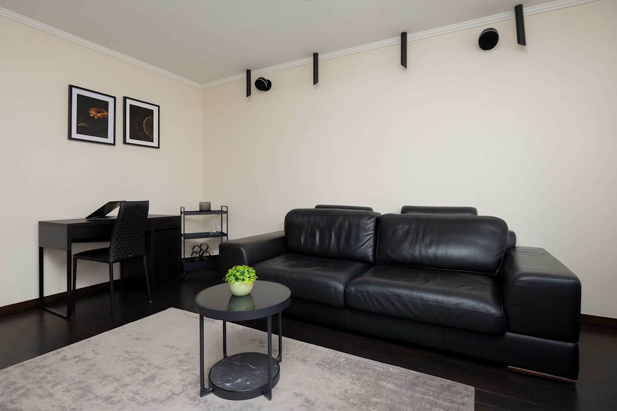 Królewska 45 Warsaw | Cozy Apartment | Remote Work | Ideal Location — Warszawa, Województwo mazowieckie — vacation rental