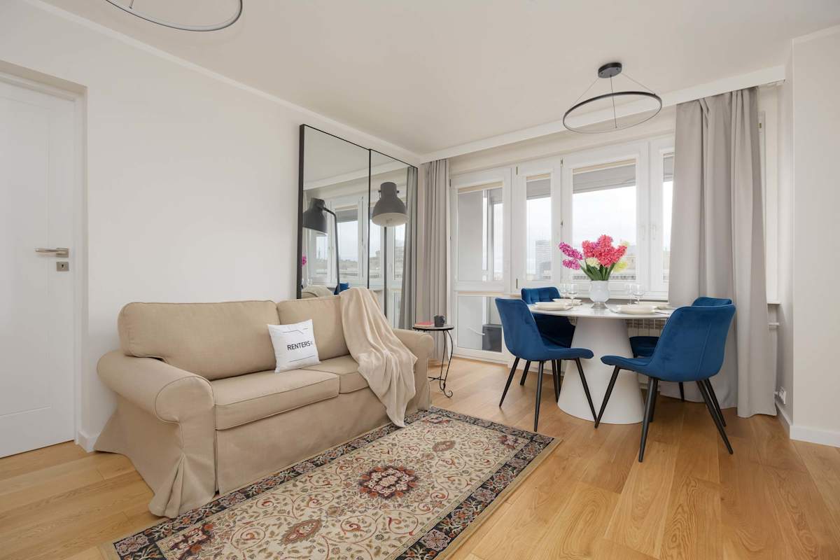 Emilii Plater 47 Warsaw | Cozy Apartment | View of the Palace of Culture and Science — Warszawa, Województwo mazowieckie — vacation rental