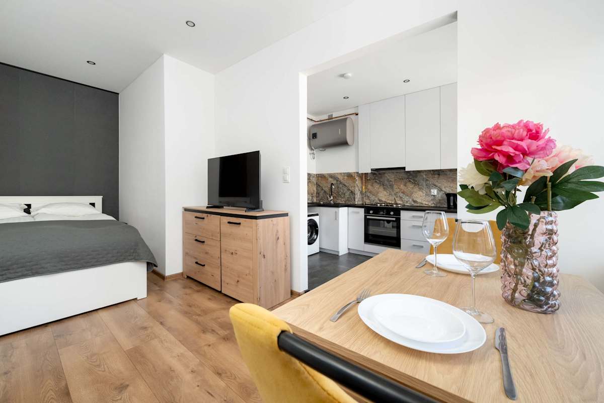 Powstańców Śląskich 127 Wrocław | Praktyczne Studio | City Centre | Aquapark — Wrocław, Lower Silesia — vacation rental