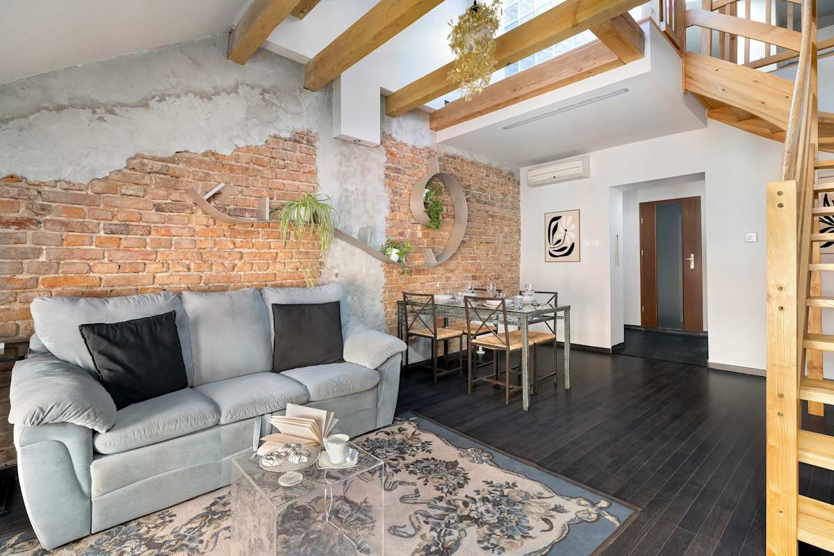 Gołębia 3 Poznań | Two-level Apartment | Air conditioning | Workspace | Close to the city center