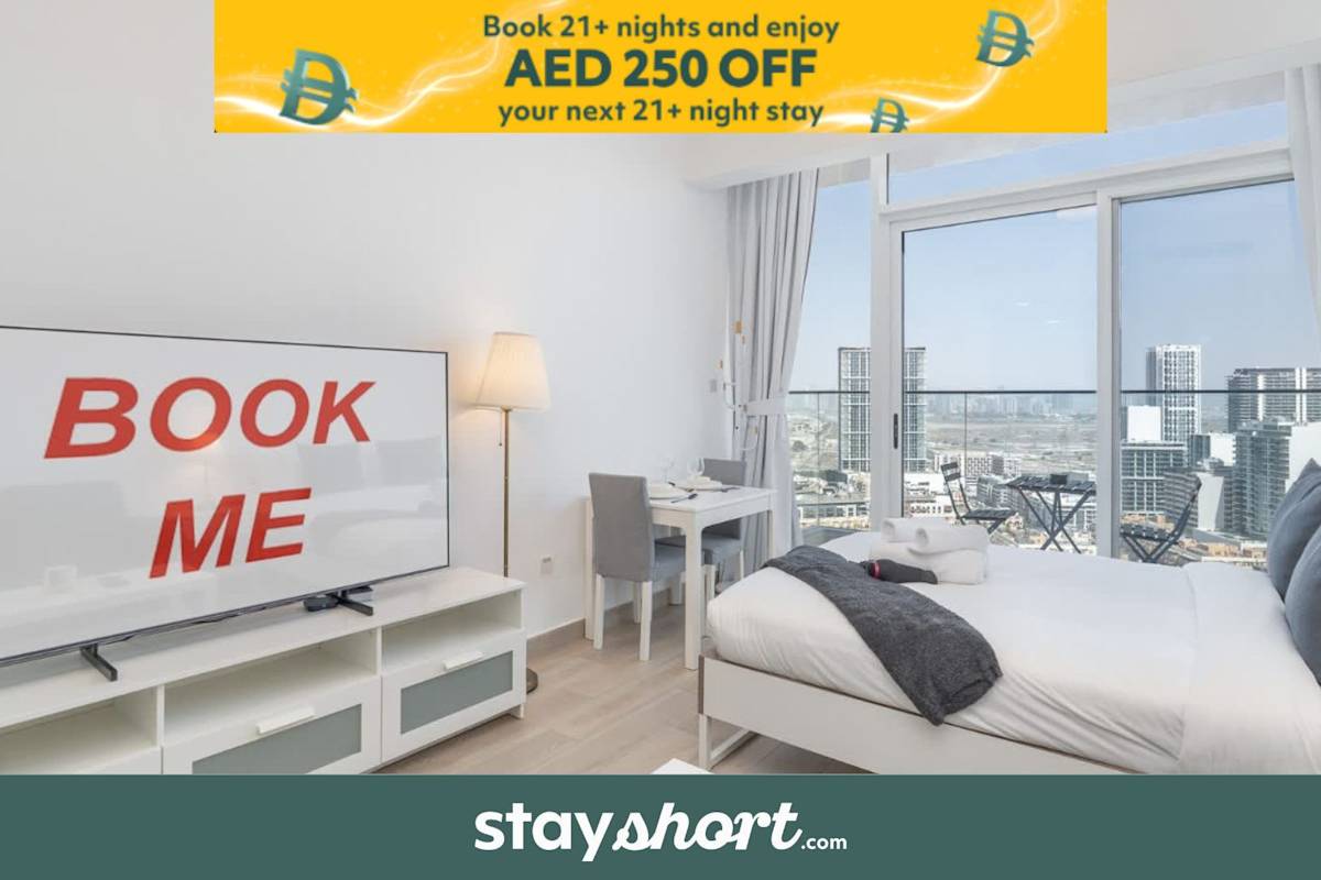 Free housekeeping visits during your stay - StayShort - Chic Bloom Heights Studio with Captivating City Views