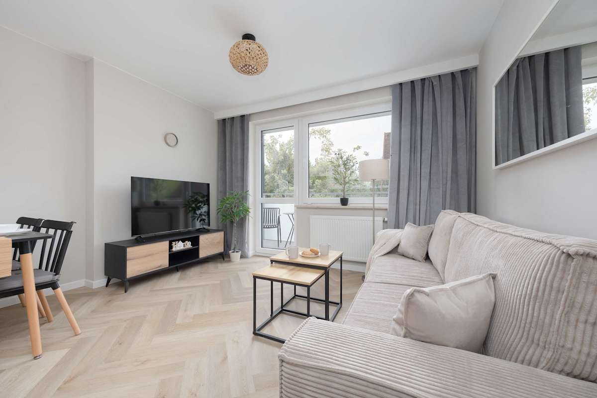 Warsaw | Pileckiego 59 Street | Air-conditioned apartment | Balcony