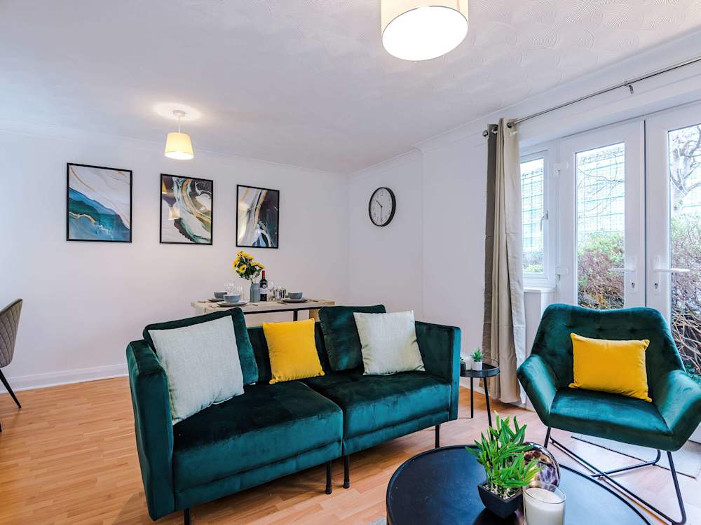 A Hostahome-managed apartment near MediaCity, Salford Quays.