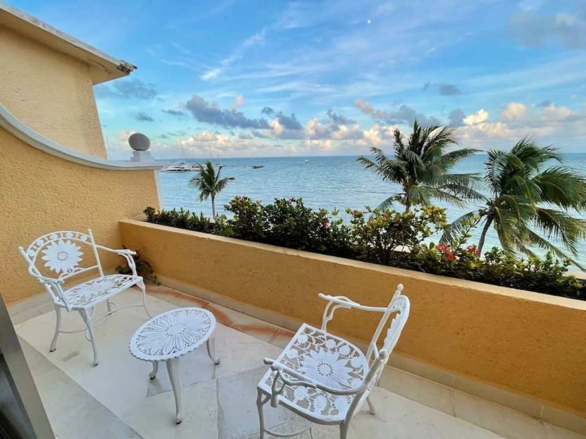 Private balcony with Caribbean sea views