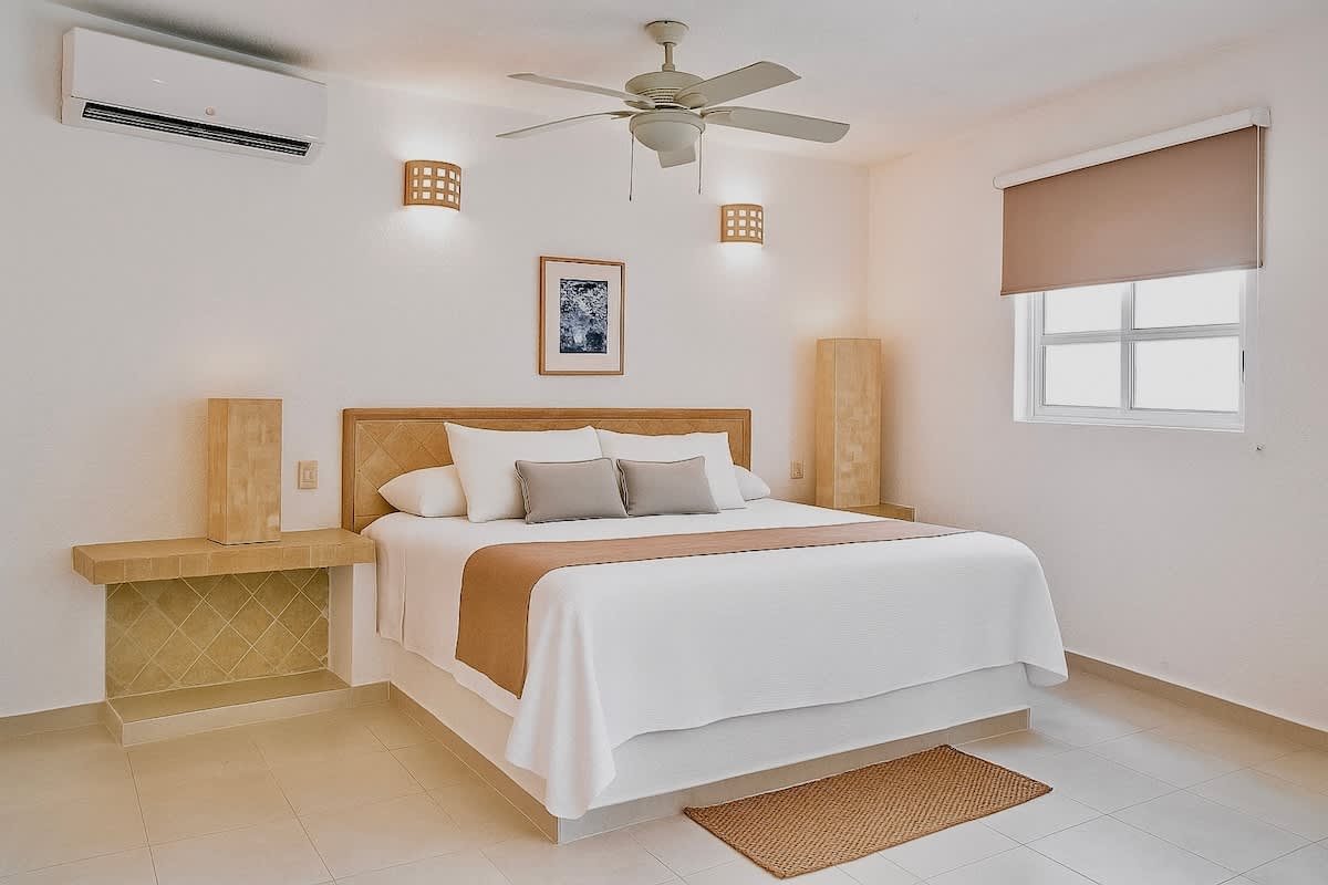 Bedroom with comfortable king-size bed