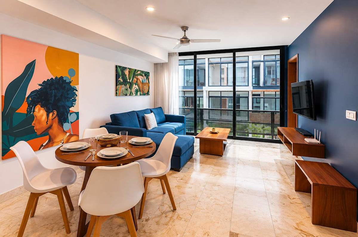 Dog-friendly luxe apartment in a great location wi