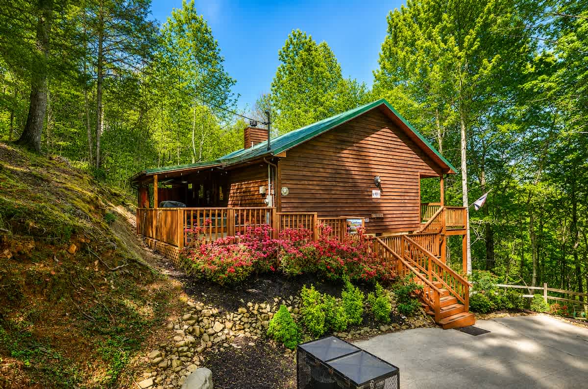 Sky Harbor Family Cabin photo 1