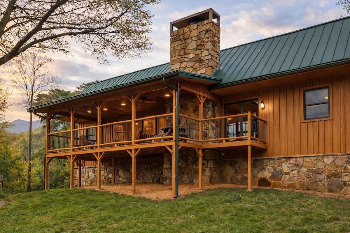 Luxury Cabin w/ Theater + Arcade + Views photo 1