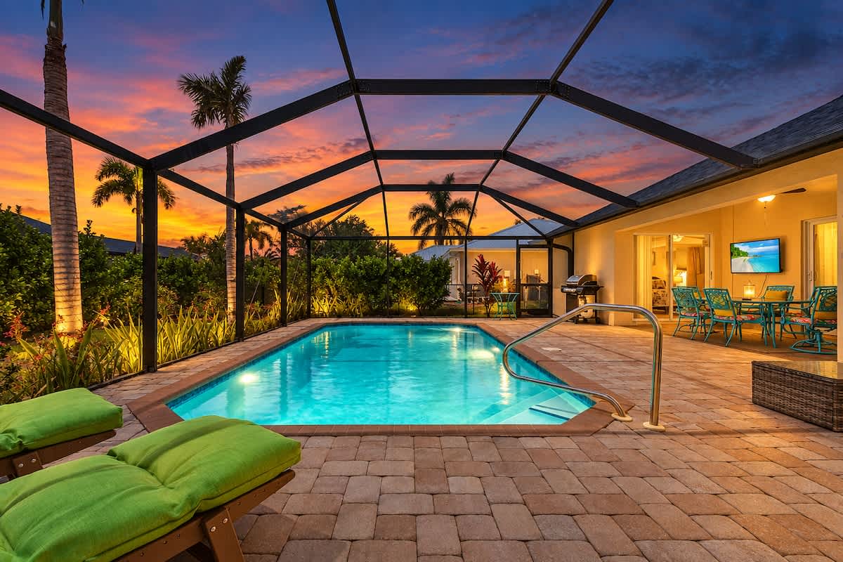 Luxe Cape Coral Pool Oasis Dog-Friendly photo 1