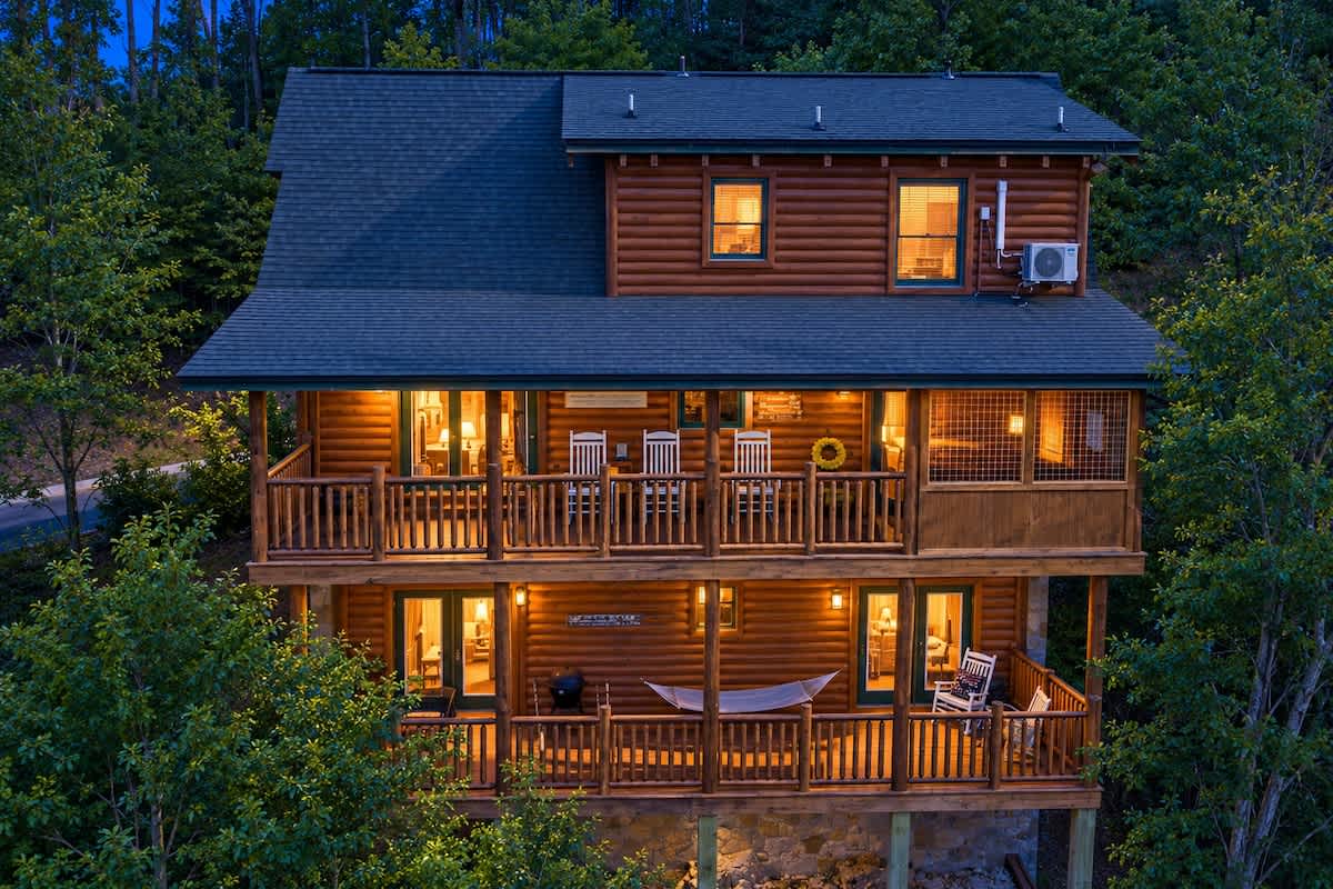 Perfect Mtn View Lodge Hot Tub photo 1