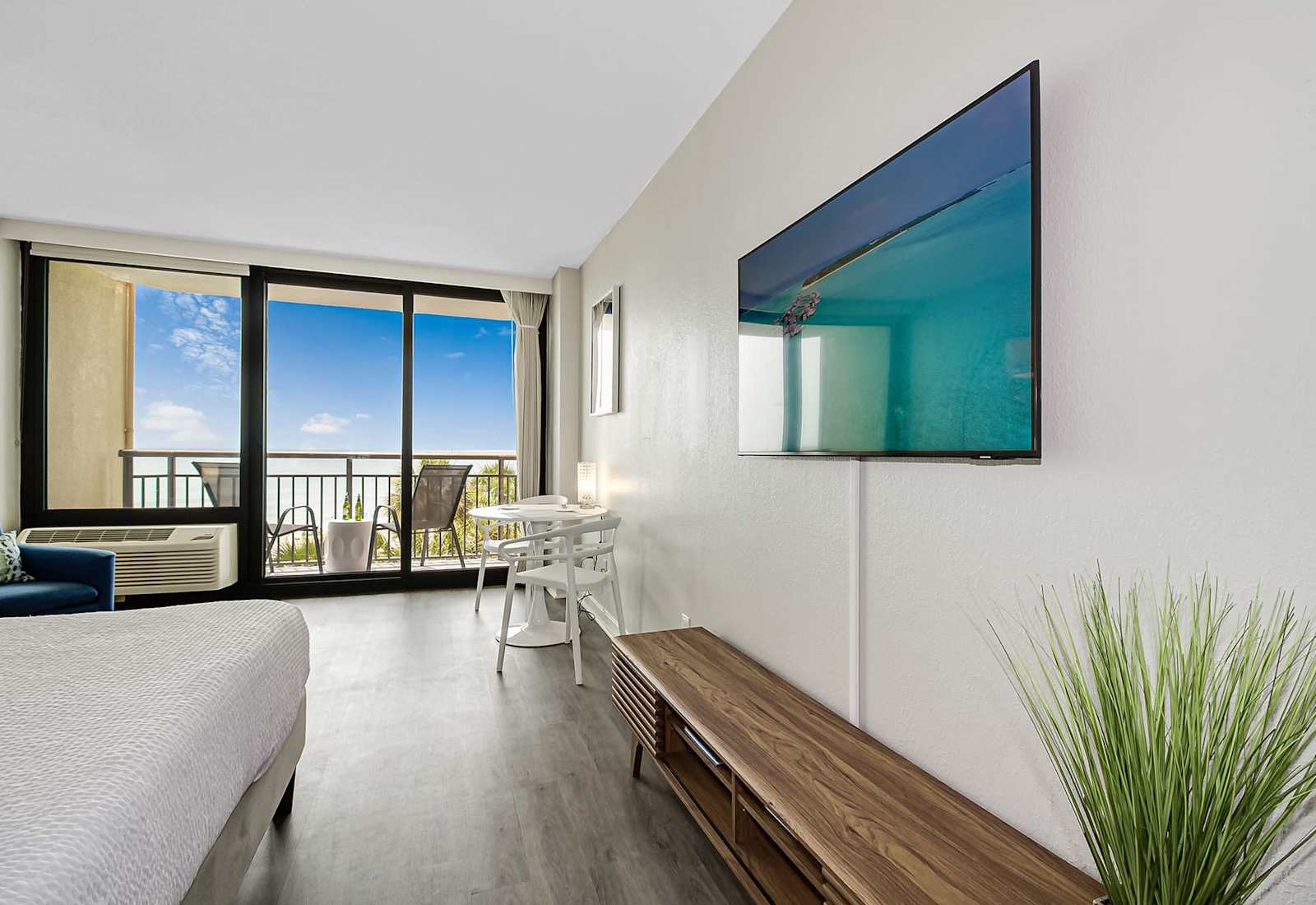 Relax in style with a smart TV, cozy seating, and stunning ocean views from your private balcony. This space is perfect for unwinding after a beach day or catching up on your favorite shows.