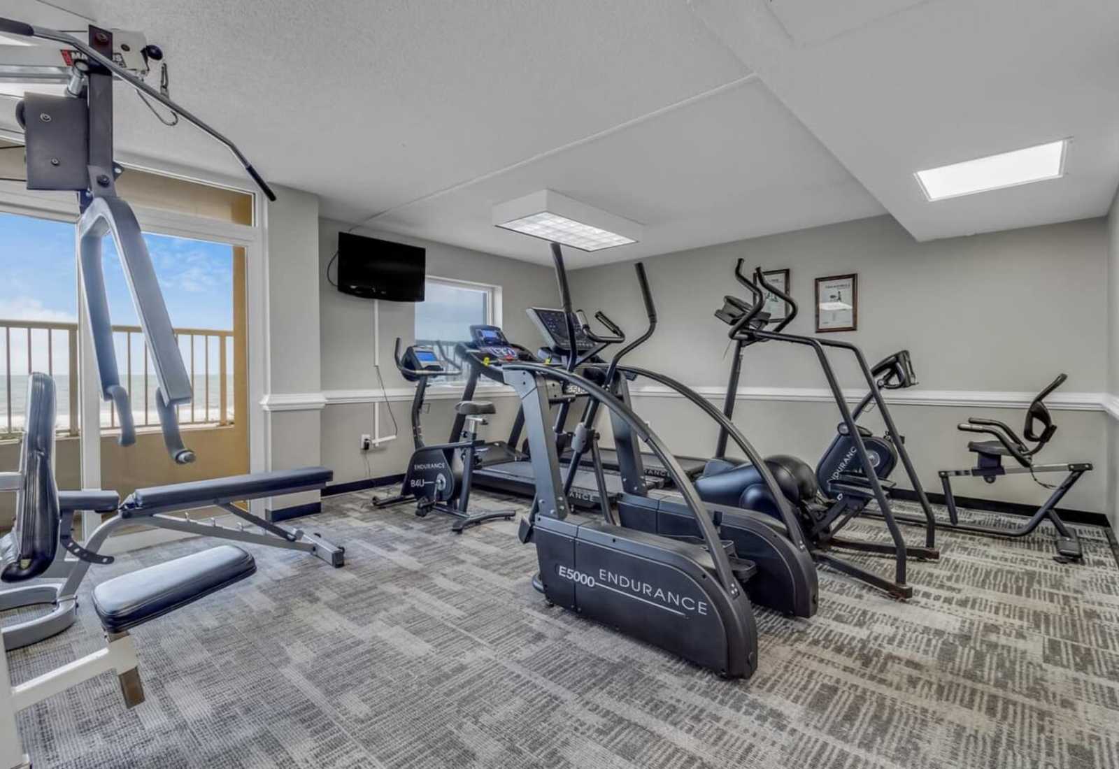 Stay fit while enjoying your getaway in our fully equipped fitness center, featuring cardio machines and strength training equipment. With beautiful views to keep you motivated, it's the perfect place to keep up with your fitness routine!