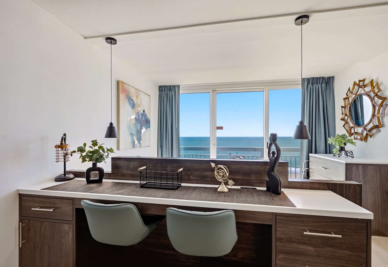 Oceanfront Pierfection — Yachtsman Resort, Myrtle Beach