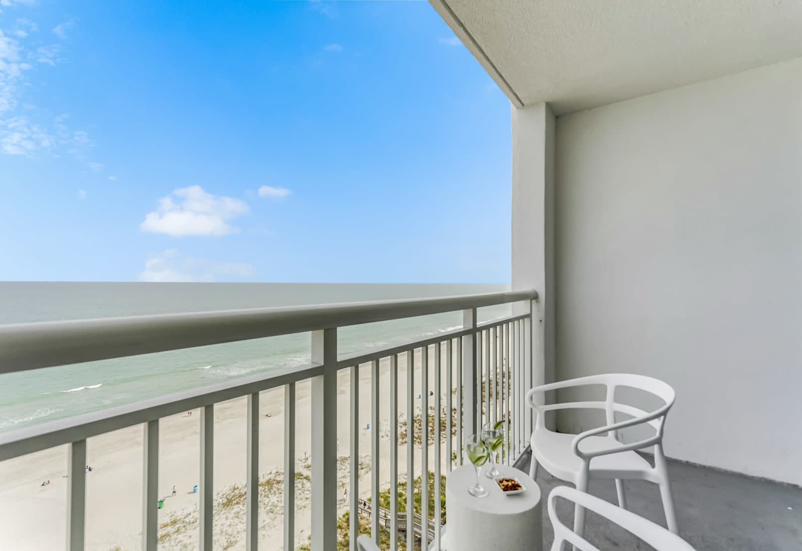 Book your coastal getaway today and make unforgettable memories by the sea!