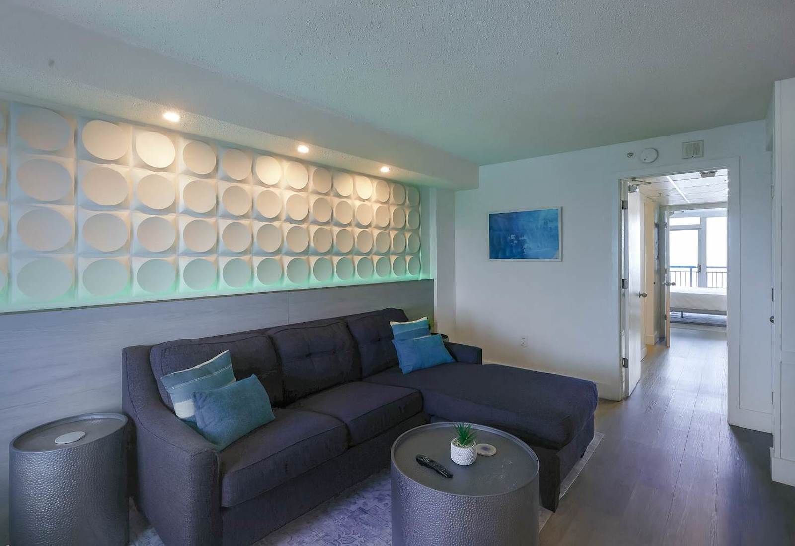 Rest your head on the plush sofa and enjoy the ambiance given with customizable LED mood lighting.