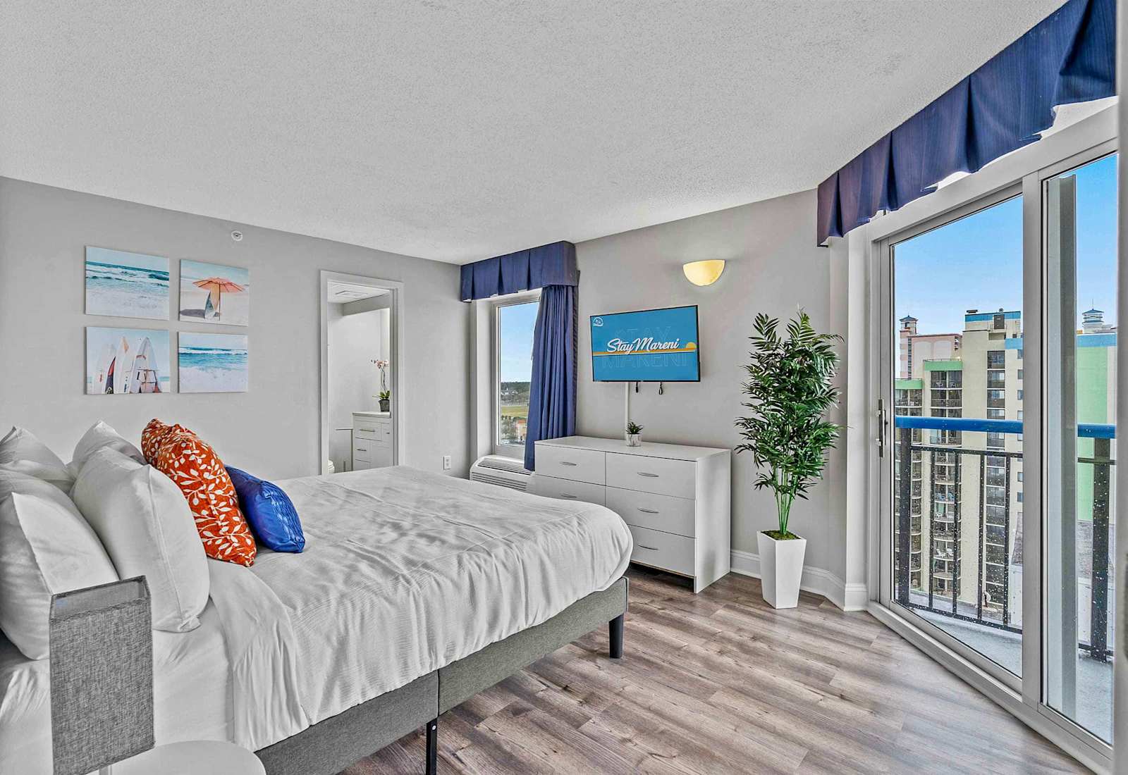 Wake up to stunning ocean views from the comfort of your cozy bedroom. 
